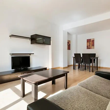 Apartamentos Tryp Madrid Airport Suites-3